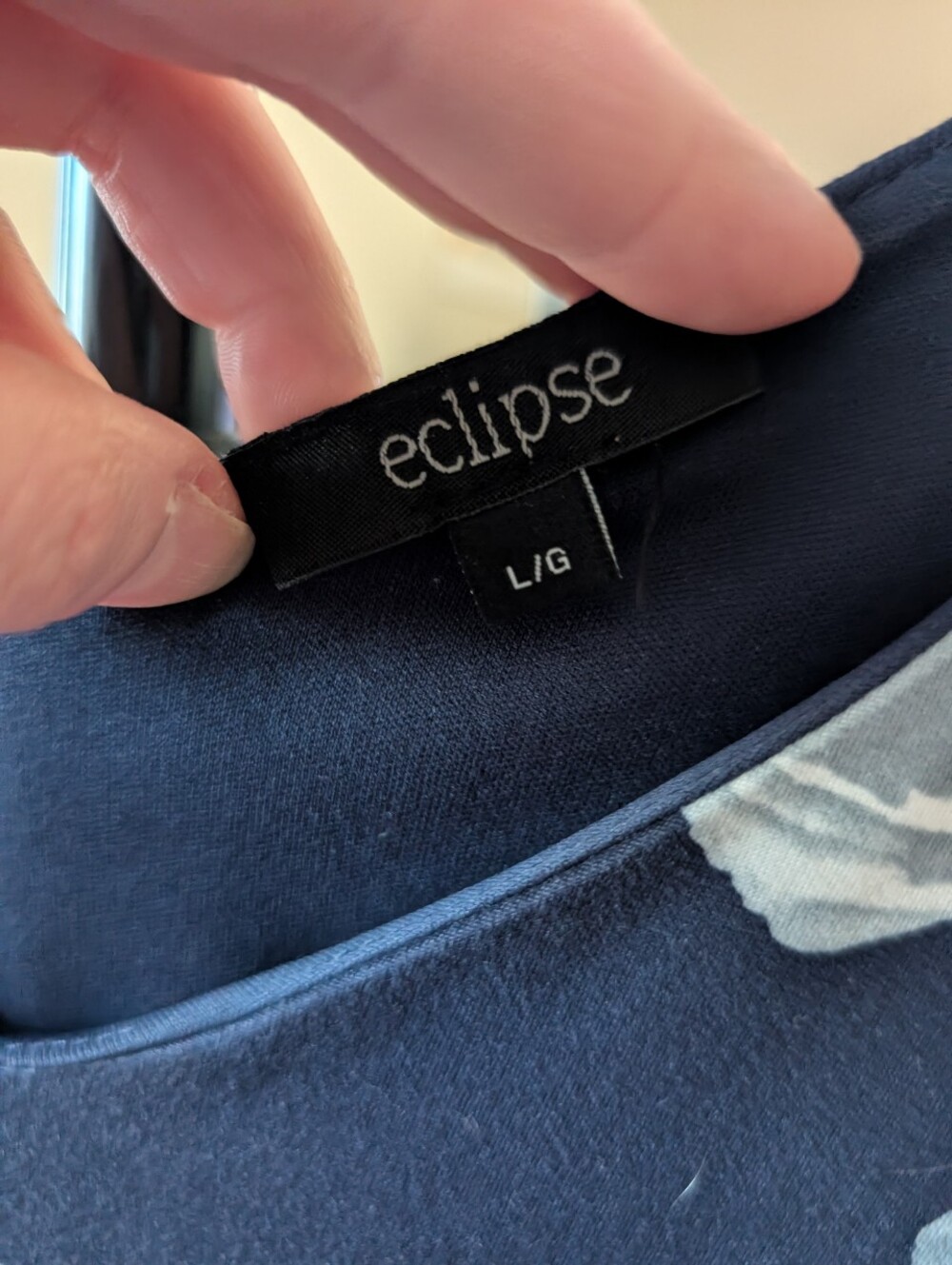 Eclipse Flowy Soft Tank - Picture 2 of 4
